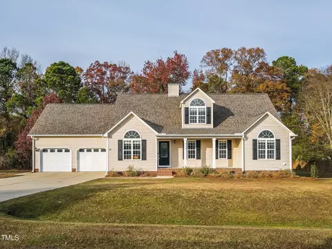 919 Blue Garden Ln, Willow Spring, NC 27592