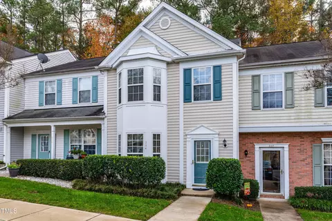 204 Canyon Lake Cir, Morrisville, NC 27560