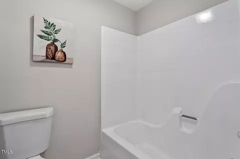Bath - 808 Kendall Dr, Durham, NC 27703 photo 2 of 3