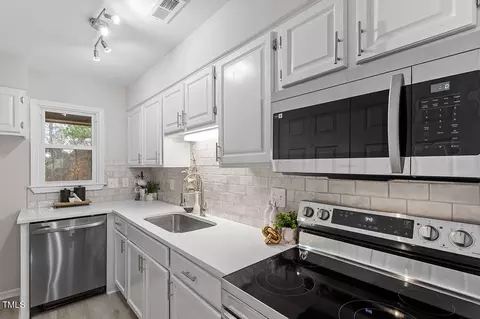 Kitchen - 808 Kendall Dr, Durham, NC 27703 photo 4 of 6