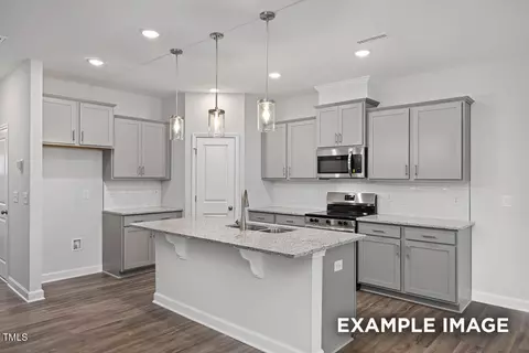3932 Well Fleet Dr, Fuquay Varina, NC 27526
