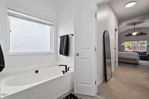 125 Windrush Ln, Durham, NC 27703 photo 35