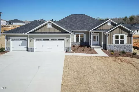 563 Glenkirk Pl #104, Garner, NC 27529