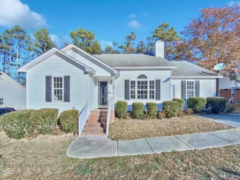 1108 Curtiss Dr, Garner, NC 27529