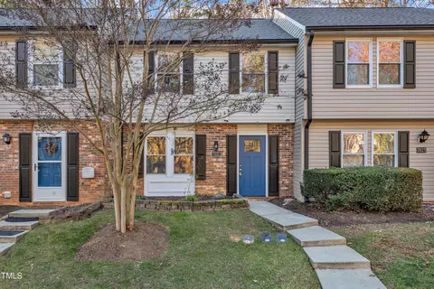 7823 Stephanie Ln, Raleigh, NC 27615