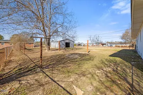 207 Cloverdale Dr, Smithfield, NC 27577 photo 39