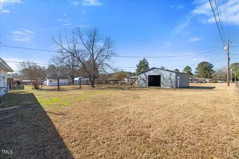 207 Cloverdale Dr, Smithfield, NC 27577 photo 38