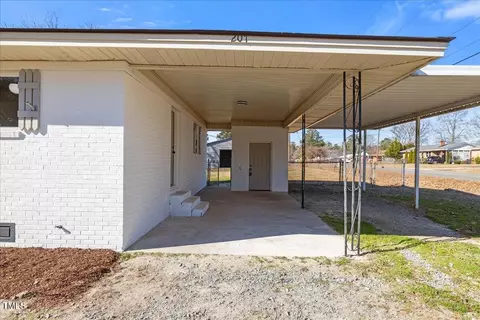 207 Cloverdale Dr, Smithfield, NC 27577 photo 32