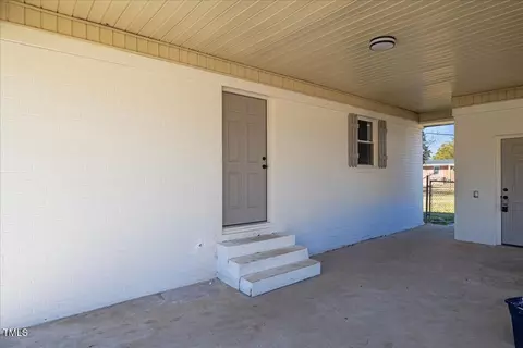 207 Cloverdale Dr, Smithfield, NC 27577 photo 33