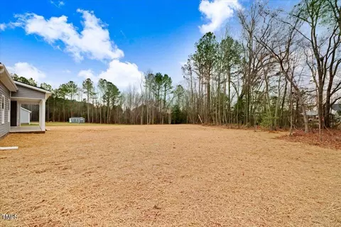 Exterior - 9437 Bear Run Ln, Middlesex, NC 27557 photo 6 of 7