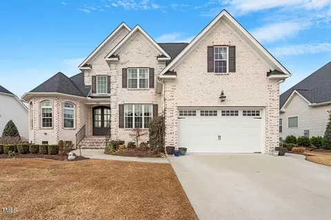 125 Blackwater Dr, Winterville, NC 28590