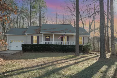 282 Little River Dr, Zebulon, NC 27597