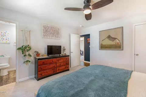 Bedroom - 415 Melbourne St, Durham, NC 27703 photo 2 of 3