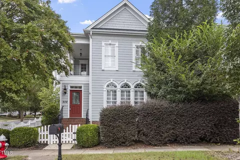 908 Carpenter Town Ln, Cary, NC 27519