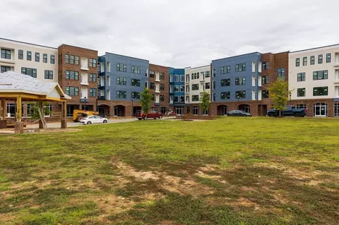 2202 Gathering Square Ct, Fuquay Varina, NC 27526