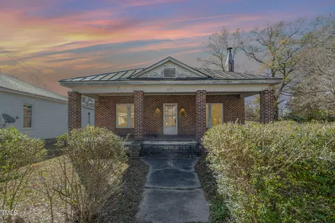 225 Avent Cir, Rocky Mount, NC 27804