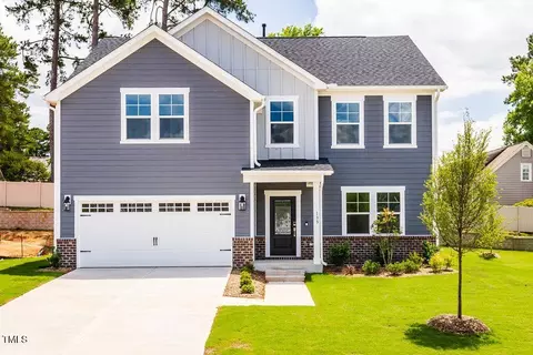 133 Hickory Grove Dr, Sanford, NC 27330