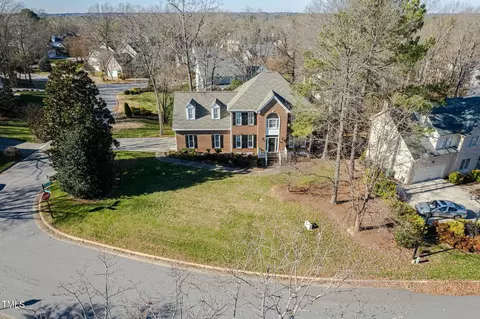 101 Promontory Point Dr, Cary, NC 27513