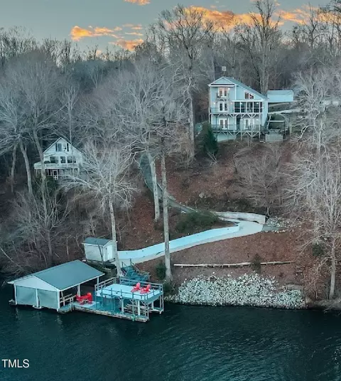 225 Hyco Mountain Rd, Leasburg, NC 27291