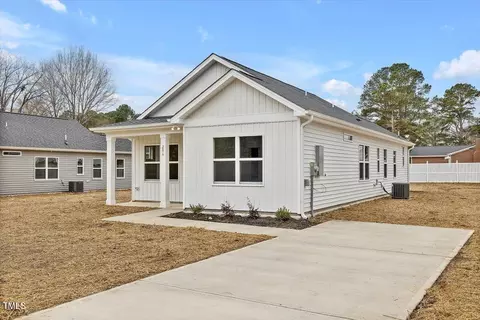 206 3rd St, Erwin, NC 28339