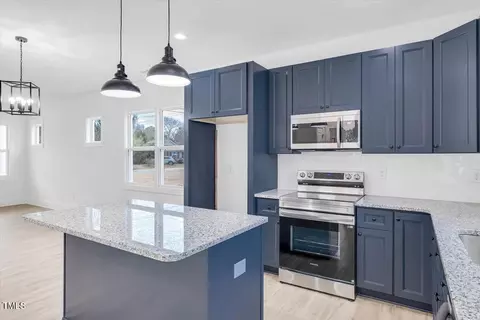 206 3rd St, Erwin, NC 28339 photo 7