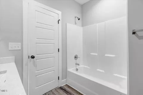 Bath - 157 Rainbow Dr, Dunn, NC 28334 photo 2 of 3
