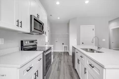 Kitchen - 157 Rainbow Dr, Dunn, NC 28334 photo 4 of 5