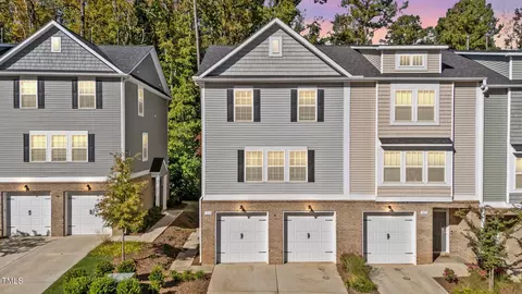 313 Page Square Dr, Cary, NC 27513