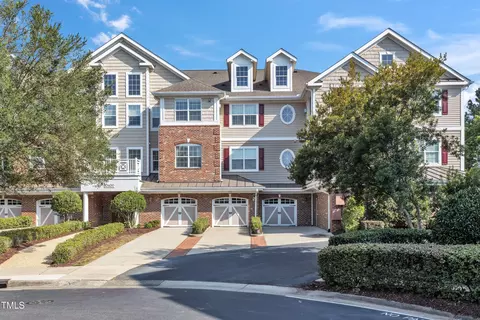 10400 Rosegate Ct #303, Raleigh, NC 27617