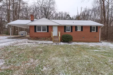 5018 Wainwright Rd, Mcleansville, NC 27301