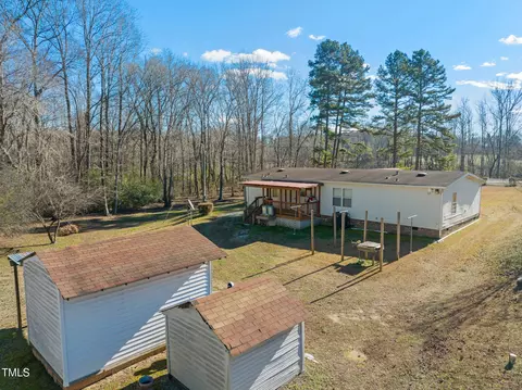 Exterior - 931 Claiborne Cir, Skipwith, VA 23968 photo 4 of 5