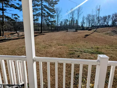 Exterior - 931 Claiborne Cir, Skipwith, VA 23968 photo 2 of 5