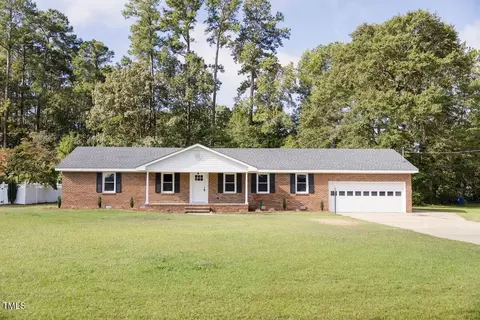 205 Tina Ave NW, Pikeville, NC 27863