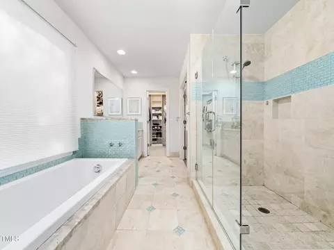 Bath - 1 Pointe View Ct, Durham, NC 27713 photo 1 of 6