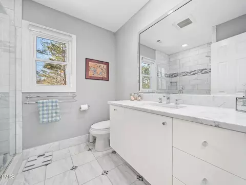 Bath - 1 Pointe View Ct, Durham, NC 27713 photo 5 of 6