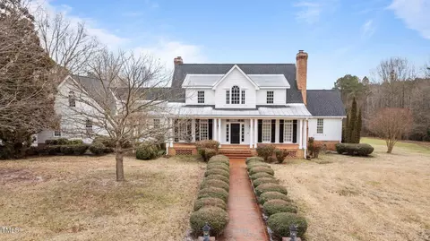 1200 Spring Valley Lake Rd, Henderson, NC 27536
