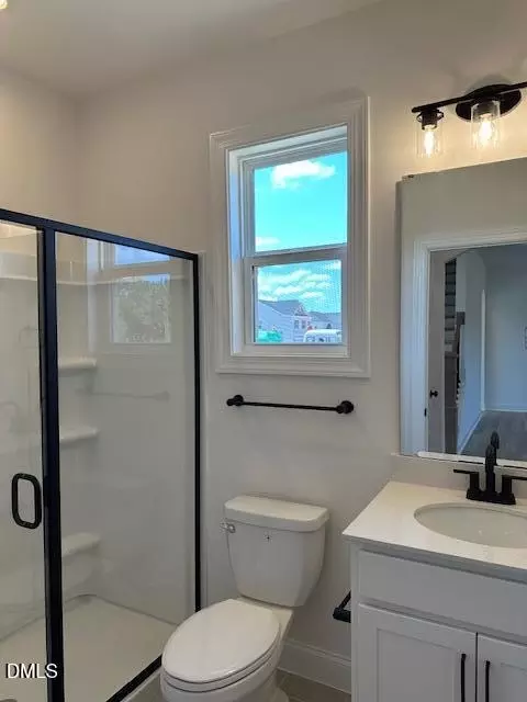 Bath - 154 Tennyson Dr, Garner, NC 27529 photo 5 of 5