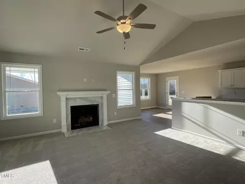 125 Hydrangea Ln, Benson, NC 27504 photo 2