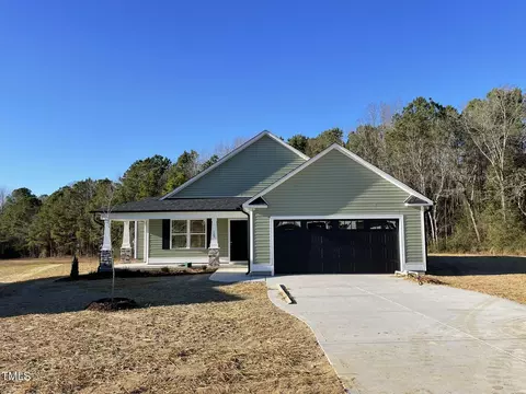125 Hydrangea Ln, Benson, NC 27504 photo 1