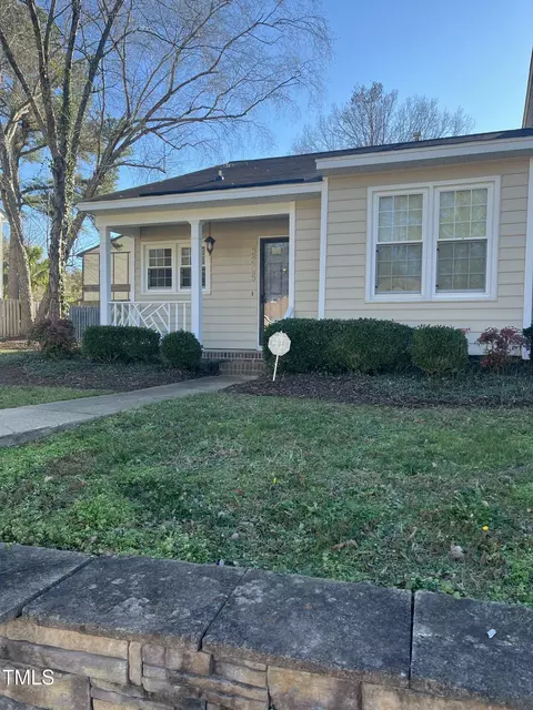 3306 Comstock Rd, Raleigh, NC 27604