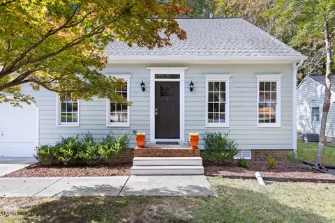 7 Creeks Edge Ct, Durham, NC 27713
