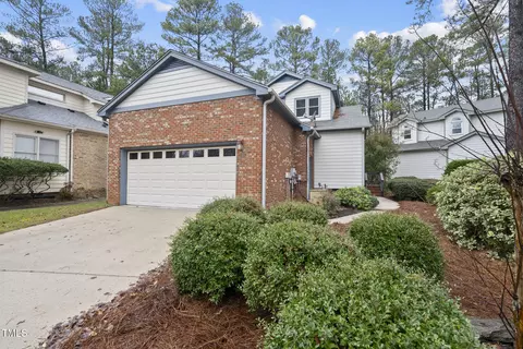 118 Talon Dr, Cary, NC 27518