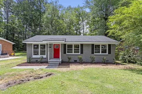 110 E Franklin St, Zebulon, NC 27597
