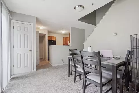 418 Devlin Pl, Durham, NC 27707 photo 4