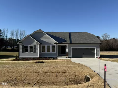 105 Hydrangea Ln, Benson, NC 27504 photo 2