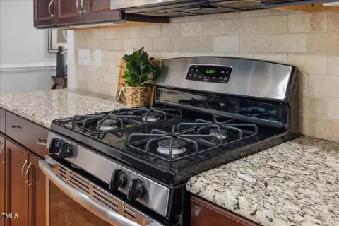 Kitchen - 1008 Monmouth Loop, Cary, NC 27513 photo 4 of 4