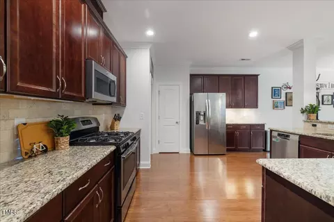 Entry Way - 1008 Monmouth Loop, Cary, NC 27513 photo 4 of 9