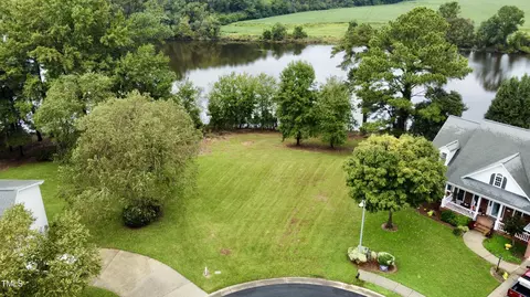 103 Lakeshore Ct, Goldsboro, NC 27534