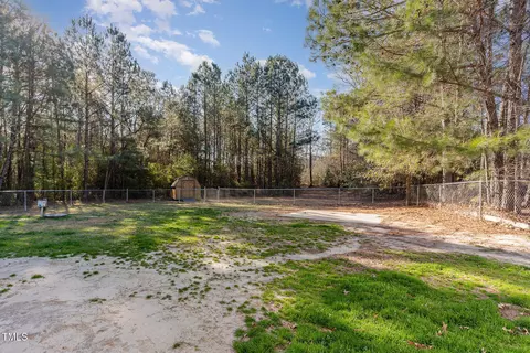 136 Sycamore Ct, Benson, NC 27504 photo 26
