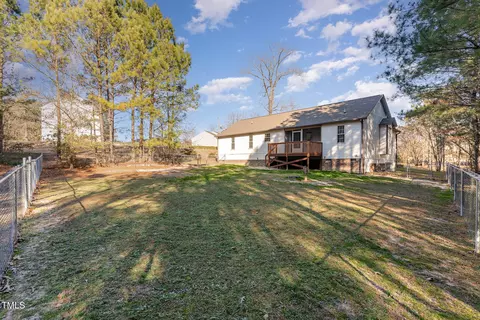 136 Sycamore Ct, Benson, NC 27504 photo 25